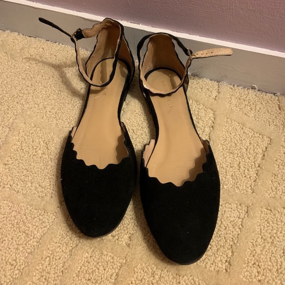 Saks Fifth Avenue Shoes - Saks Fifth Avenue Flats, size 6.5